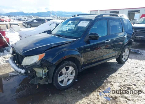 2010 Subaru Forester 2.5X Limited из США, поврежденный, VIN JF2SH6DCXAH775967